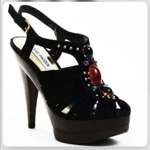 Steve Madden Heels Black Velvet Size 7.5